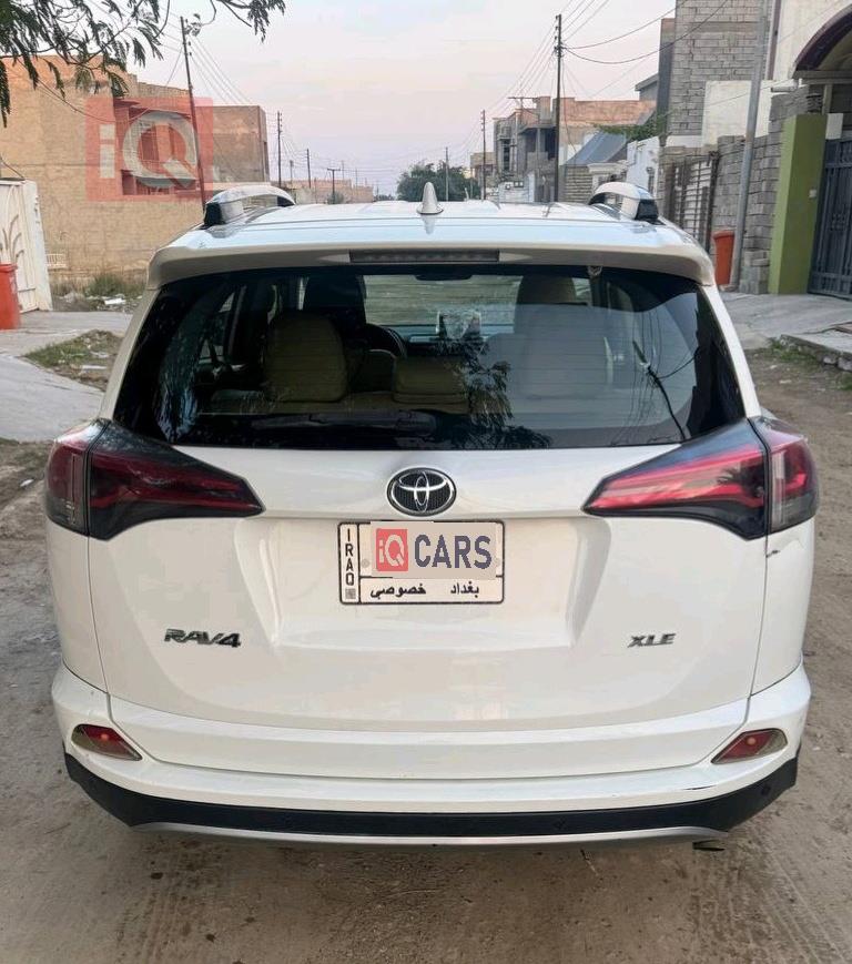 تۆیۆتا ڕاڤ 4